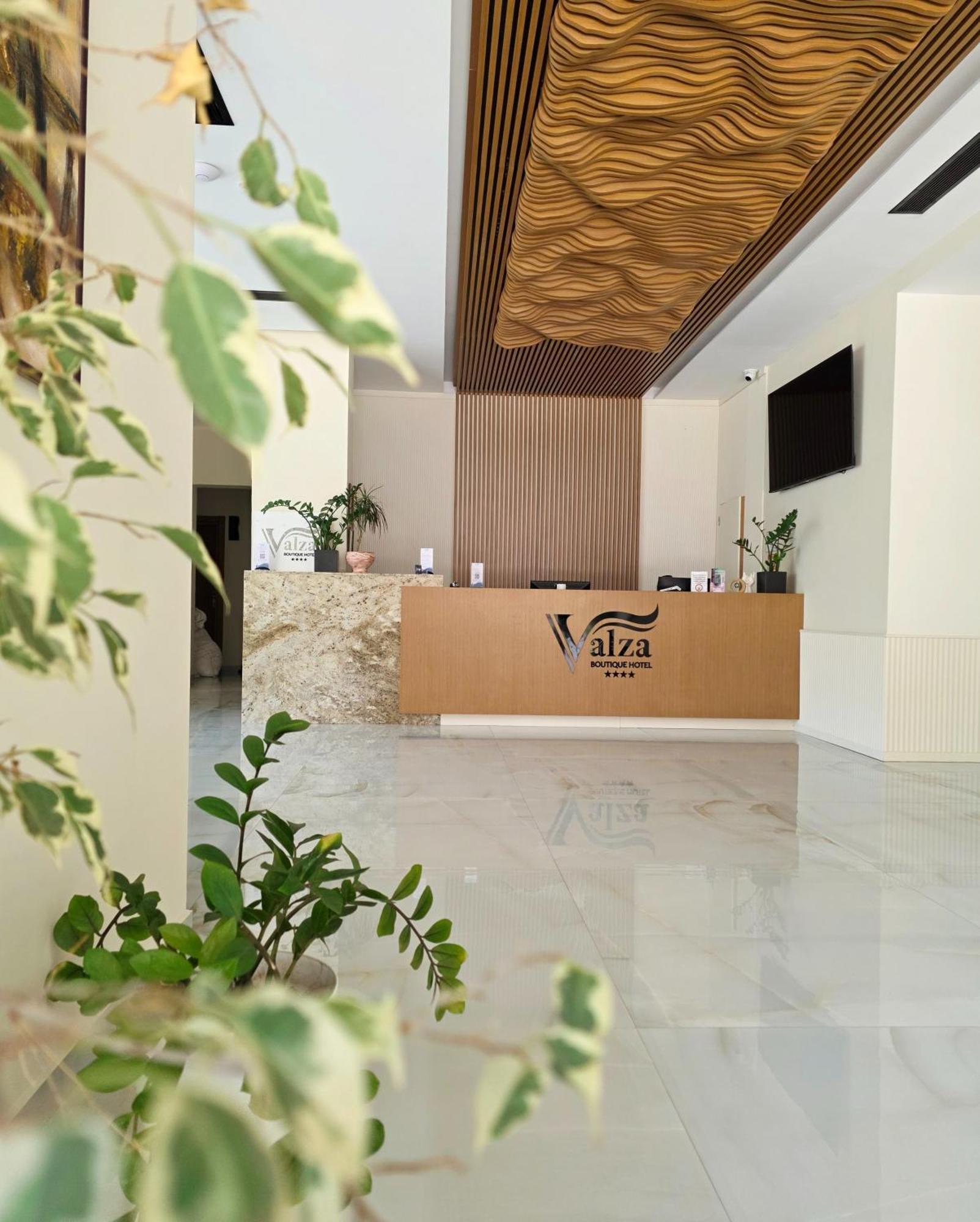 Valza Boutique